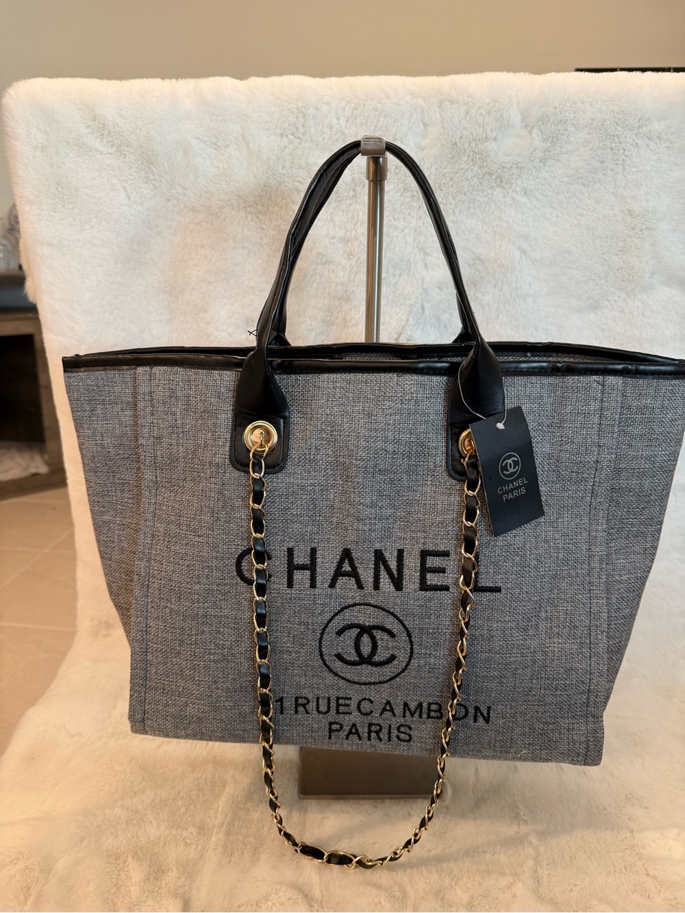 Source Unknown Gray and Black Canvas Tote with Gold Chain Handles